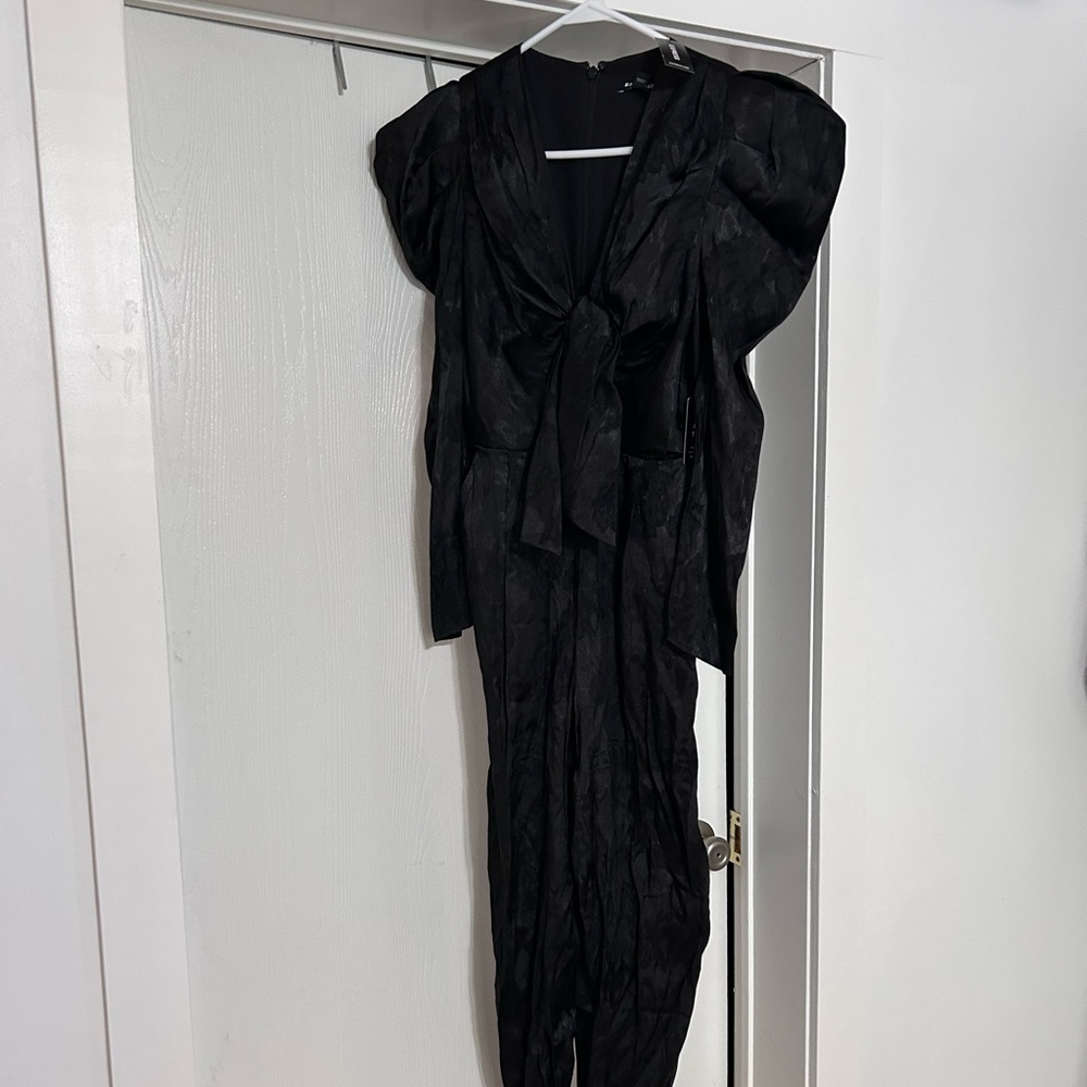 Express Puff Sleeve Tie Front Jumpsuit size 0 Women’s
